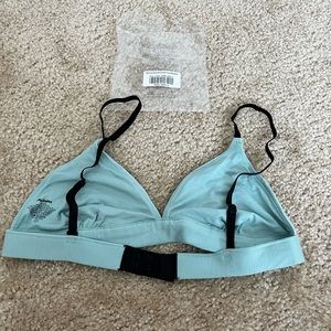 MeUndies FeelFree Triangle Bralette in Honeydew